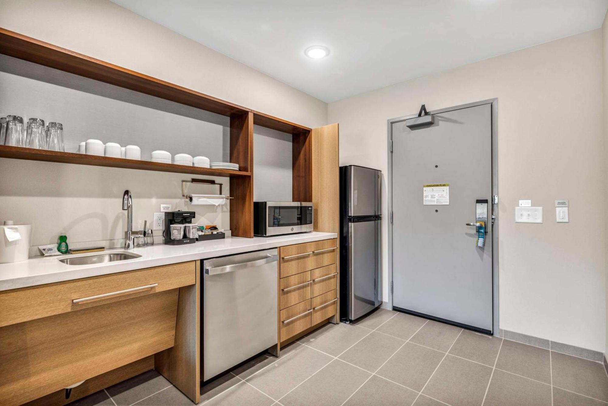 Home2 Suites By Hilton Raleigh West Lenovo Center ภายนอก รูปภาพ
