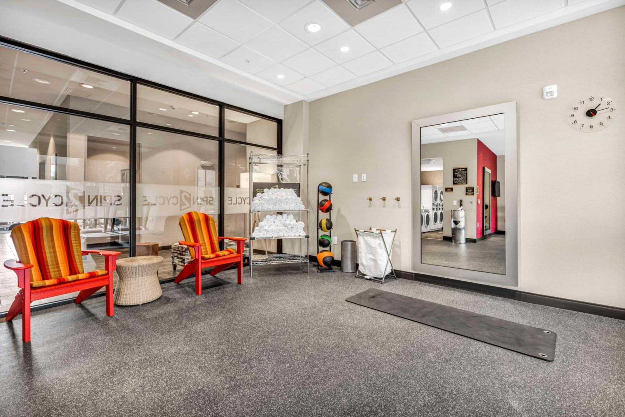 Home2 Suites By Hilton Raleigh West Lenovo Center ภายนอก รูปภาพ