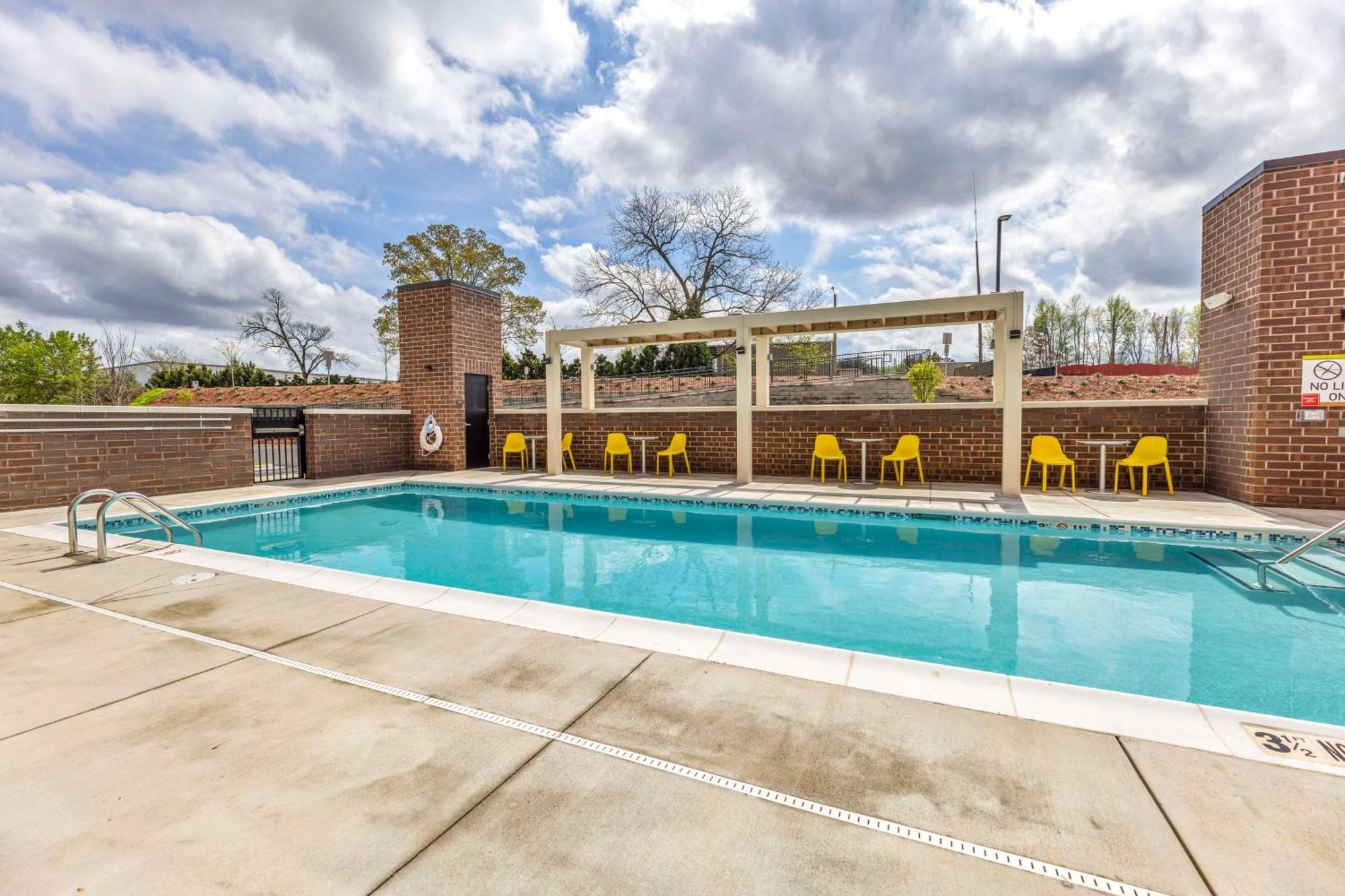 Home2 Suites By Hilton Raleigh West Lenovo Center ภายนอก รูปภาพ