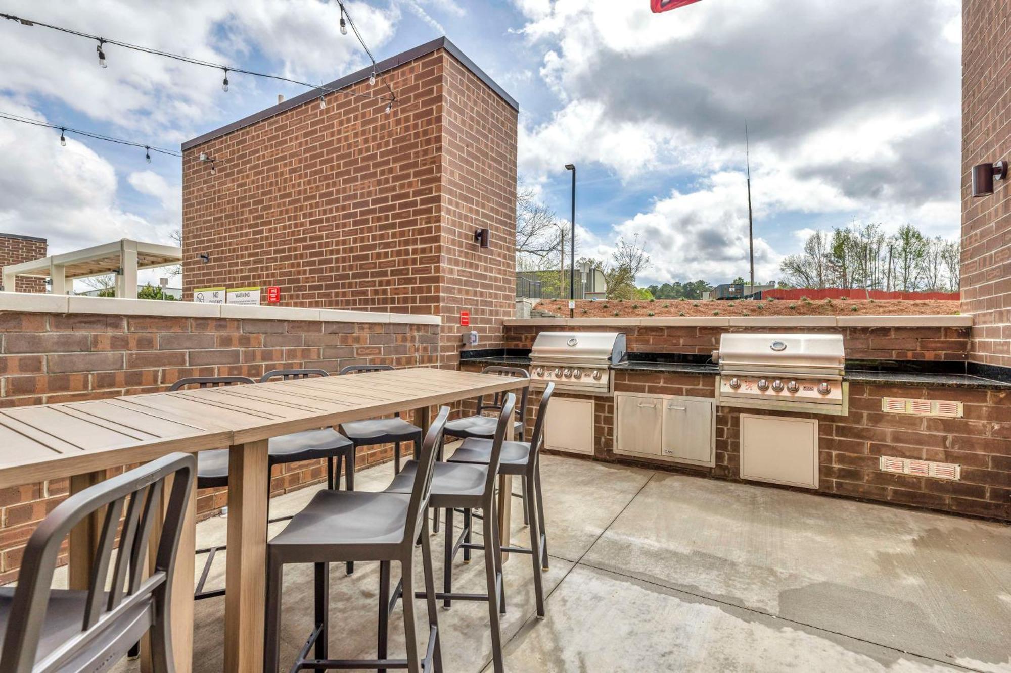 Home2 Suites By Hilton Raleigh West Lenovo Center ภายนอก รูปภาพ